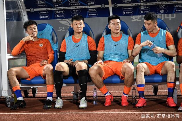 曼城17轮英超只拿到27分 创造15年最差成绩